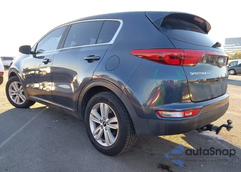 2018 Kia Sportage Lx z USA, uszkodzony, nr VIN KNDPM3AC2J7312598
